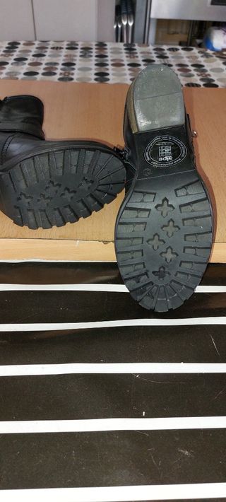 BOTINES DE PIEL ALPE