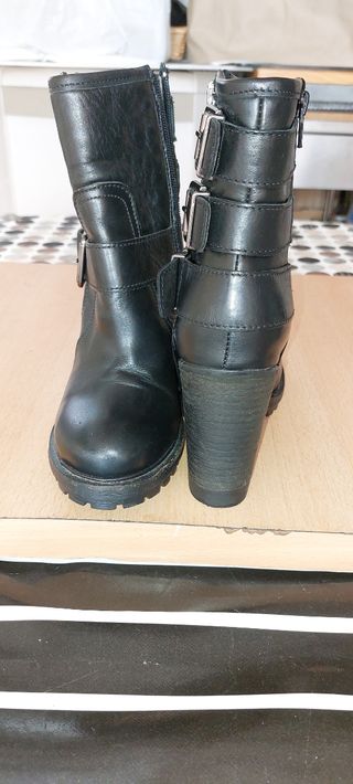 BOTINES DE PIEL ALPE