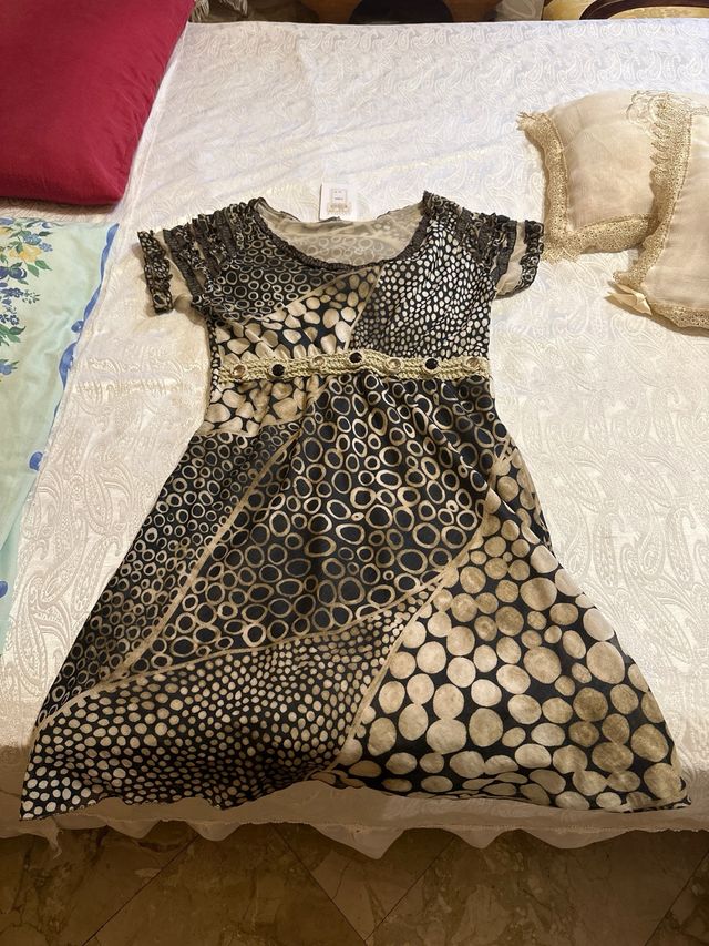 Vestito Cannella con fantasie e pietre