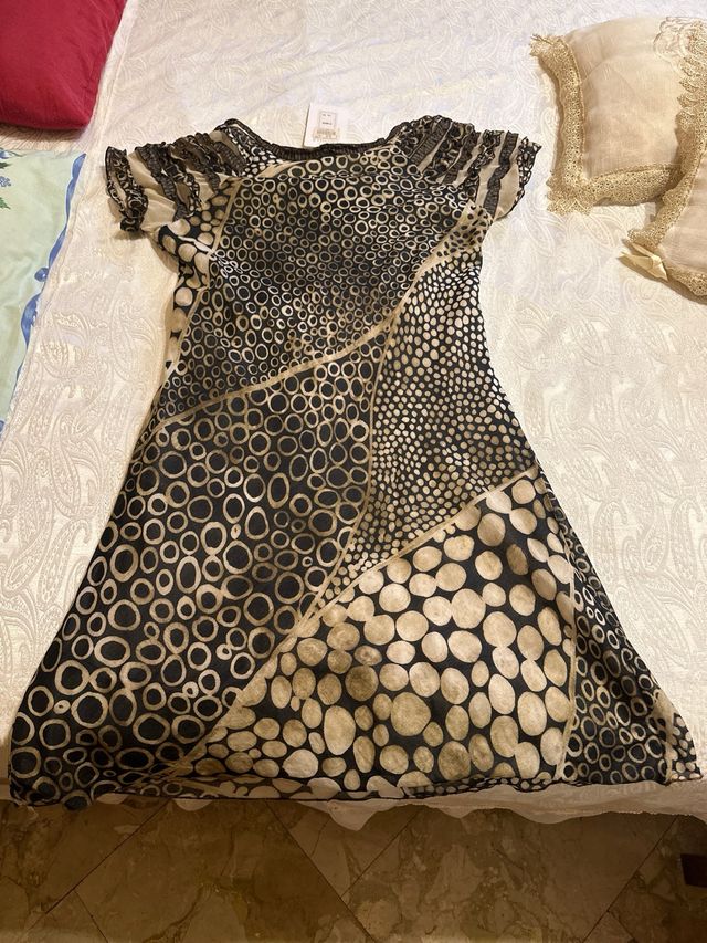 Vestito Cannella con fantasie e pietre