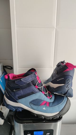 Botas Montaña Niña(COMO NUEVAS)