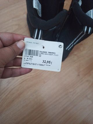Botas negras nieve Decathlon talla 33