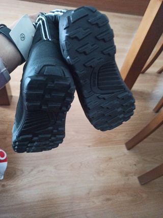 Botas negras nieve Decathlon talla 33