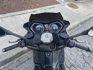 yamaha XMAX 400