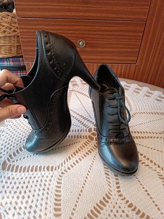 Botines negros de piel, talla 36