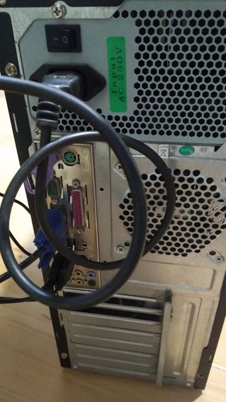 PC sobremesa + Monitor + ratón + teclado