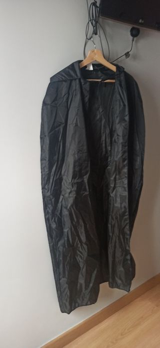 Capa negra para disfraz