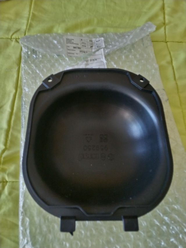 Tapa registro carburador Piaggio nrg