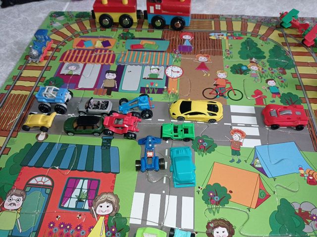 Lote libro trenes y granja+puzzles+juguetes