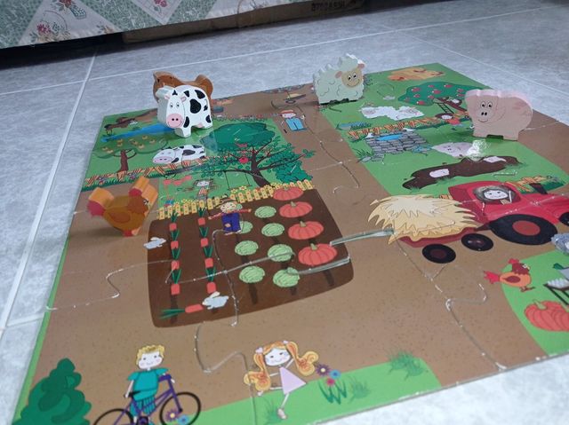 Lote libro trenes y granja+puzzles+juguetes