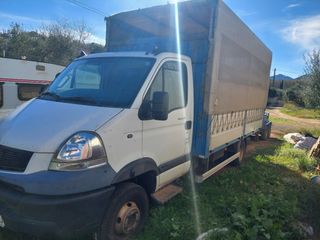 Renault Trucks Mascott 2010
