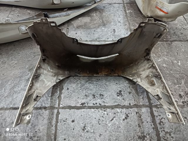 Plásticos Suzuki Sixteen 125