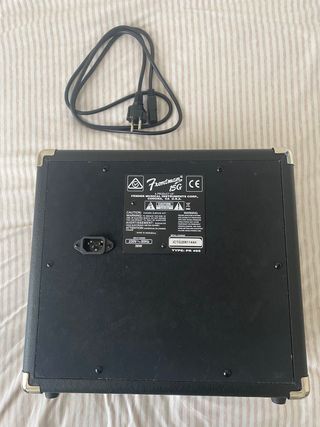 Amplificador Fender Frontman 15G