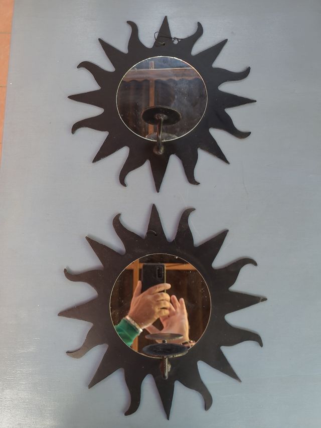 Coppia di specchi con sostegno per candelina