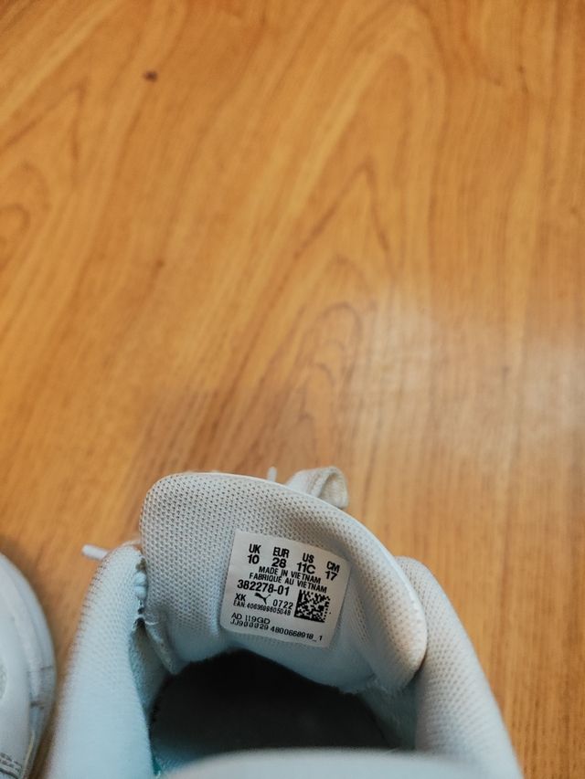 Zapatillas Puma blancas Talla 28