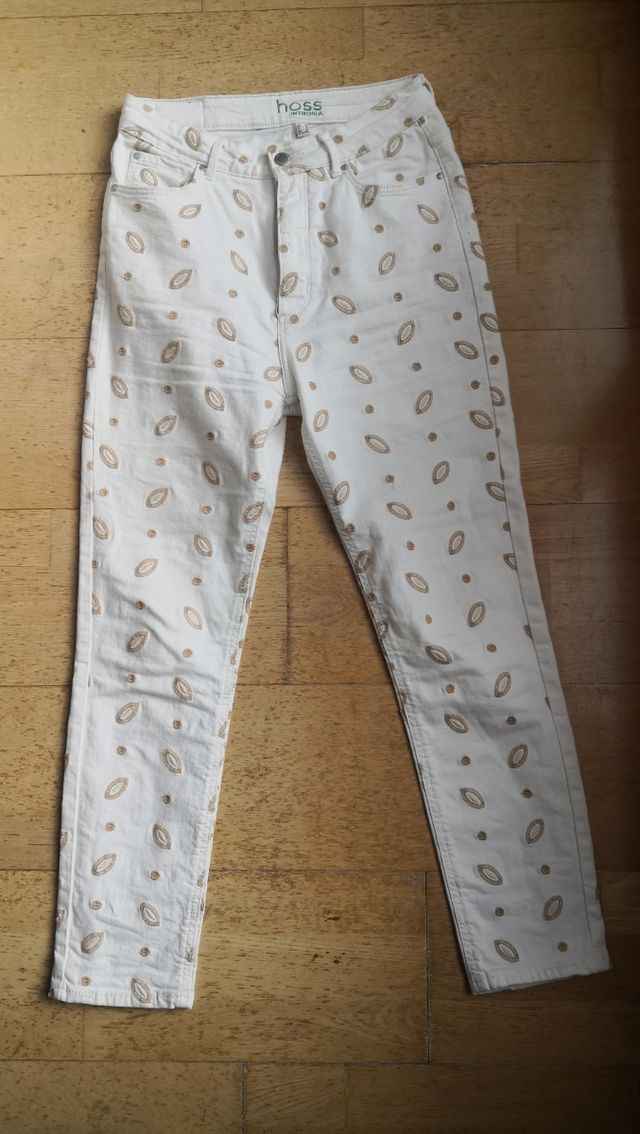Pantalón blanco pitillo bordado