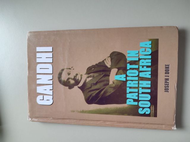 Libro - Gandhi