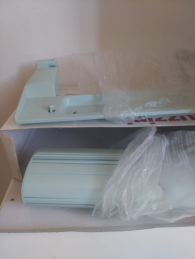 Contenitore portarotoli