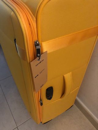 Maleta Samsonite nueva.Spinner 78/29.Impecable. 