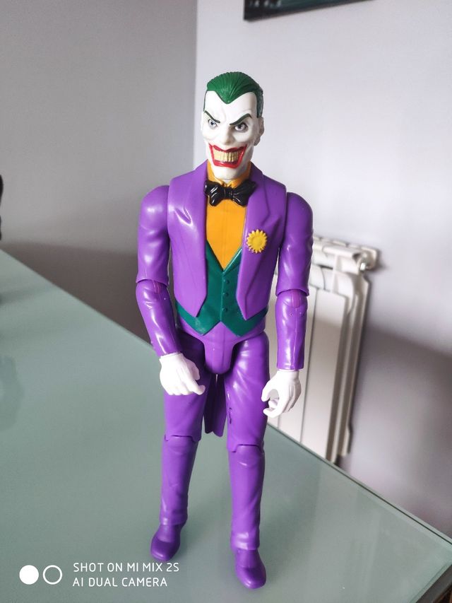 Superhéroes y villanos