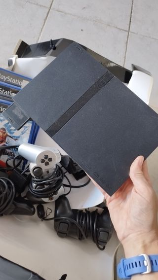 Playstation 2 + 4 mandos