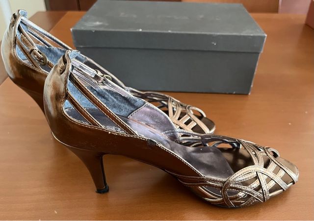 Sandalia tacon bronce Talla 39
