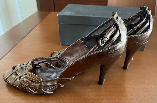 Sandalia tacon bronce Talla 39