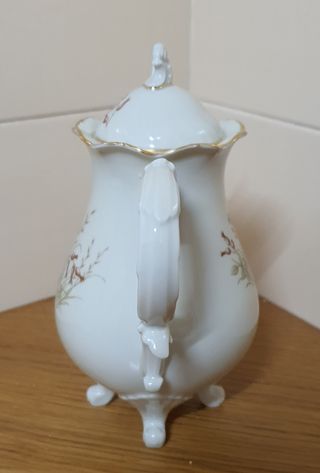 Cafetera de porcelana