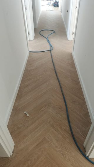 Suelos laminados Puertas Armarios