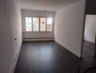 Parquetista ,puertas ,pinturas , reparación 
