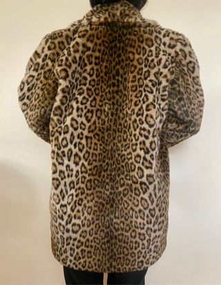Pelliccia ecologica leopardata Yves Saint Laurent