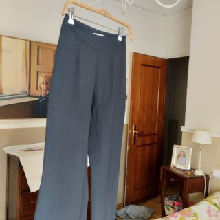 Pantalón de vestir con trabillas talon