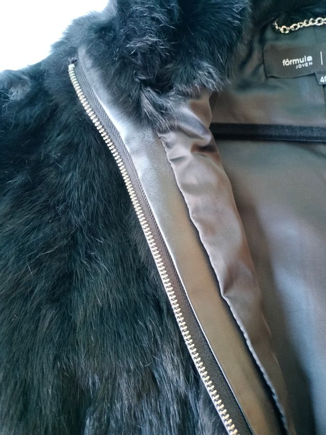Abrigo piel negro