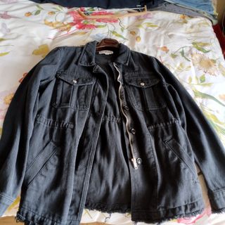 Cazadora vaquera con lentejuelas