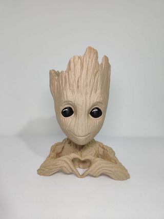 Maceta Groot corazón en madera impresion 3D