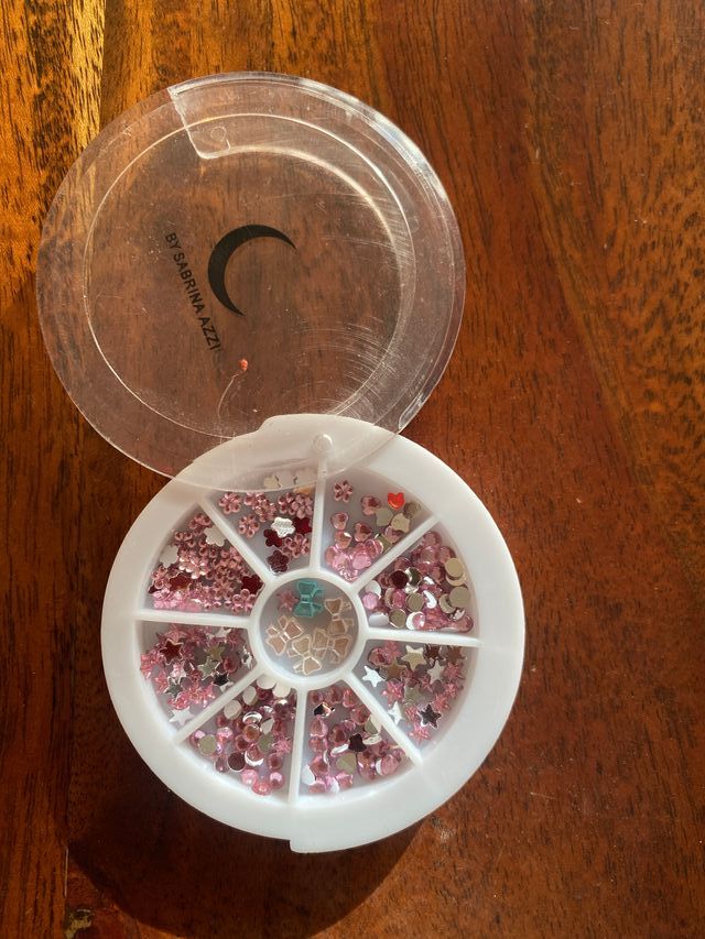 Set de adornos 3D para uñas - Pedrería rosa brilla