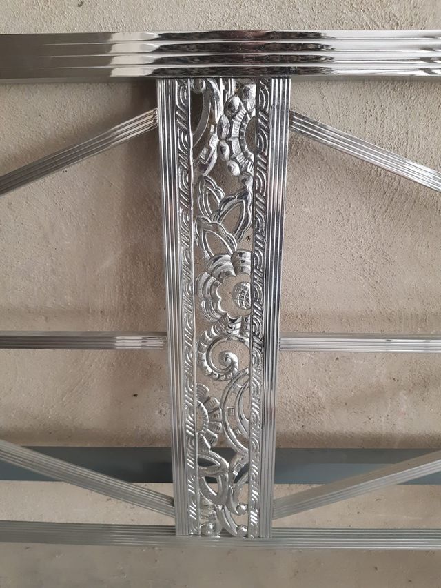 Cabecero y piecero de metal cromado. Años 30
