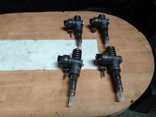 4 INYECTORES BOMBA REF BOSCH 0414720215 