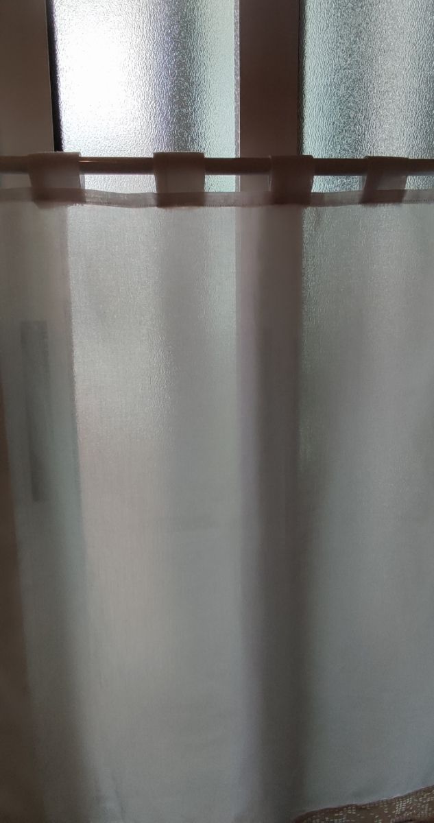 Cortinilla con puntilla