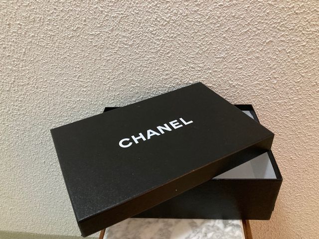 CHANEL caja