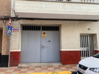 Local de 175 m. en zona muy transitada
