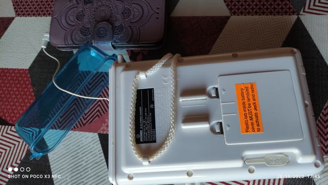 Custodia per smartphone e radio