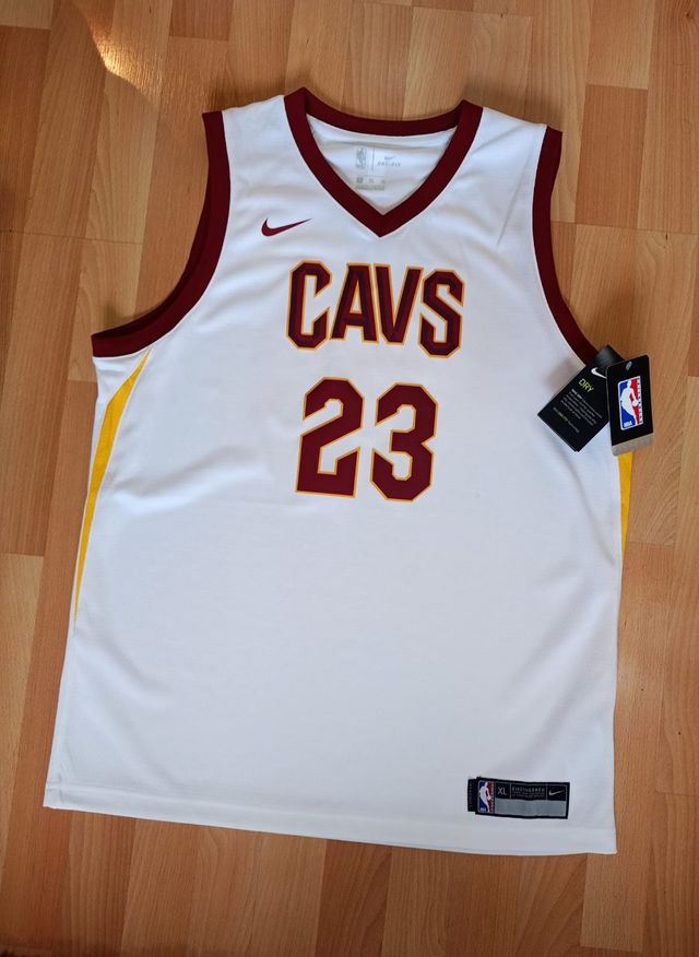 Camiseta LeBron James Cavaliers