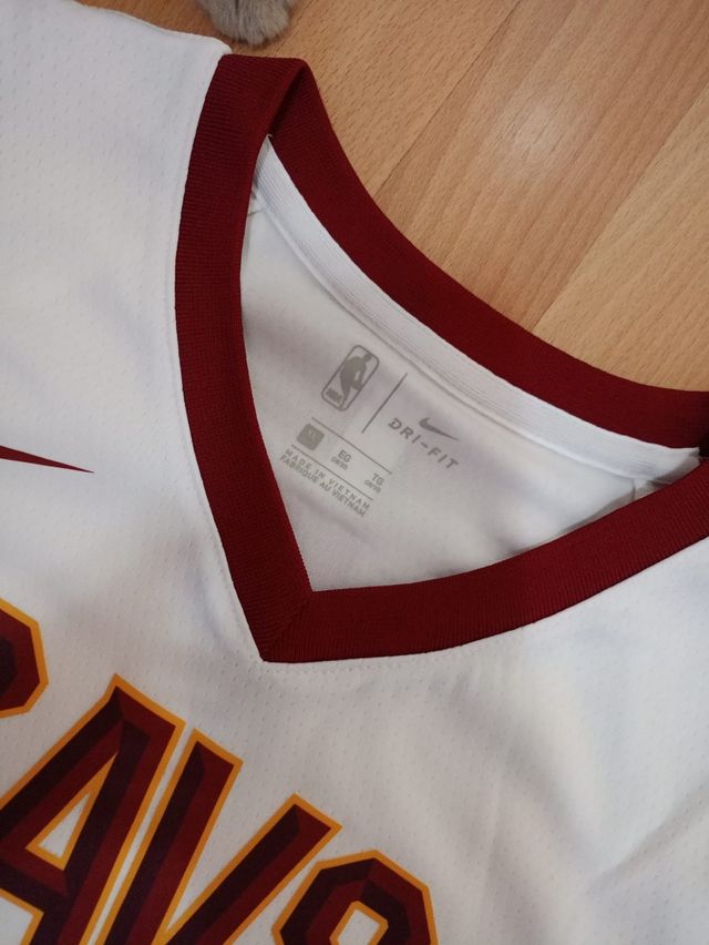 Camiseta LeBron James Cavaliers