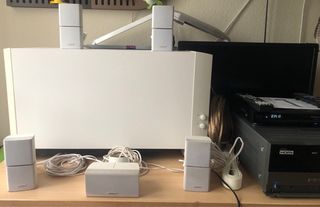 AMPLIFICADOR HARMAN KARDON AVR445 + ALTAVOVES BOSE