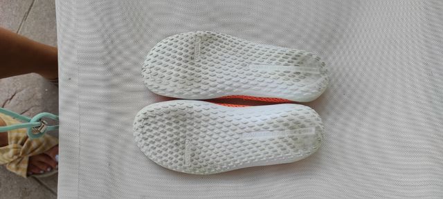 Neoprene corto della durata di 8 anni