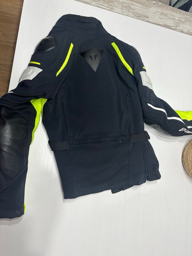 cazadora de moto Dainese DDry