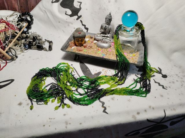 collar colorido tonos verdes