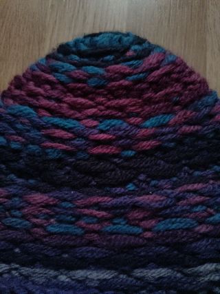 A ESTRENAR GORRO GURU DE LANA. ADULTO