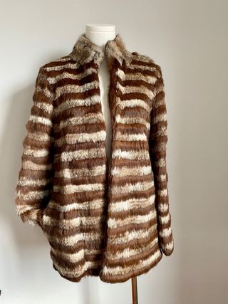 Abrigo de piel beige y marron NUEVO